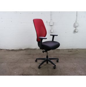 Giroflex 353 | Bureaustoel | Ergonomisch | Tweedehands | NPR1813 | Rood / zwart | BS321