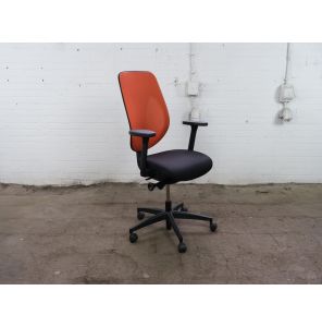 Giroflex 353 | Bureaustoel | Ergonomisch | Tweedehands | NPR1813 | Oranje / zwart | BS322