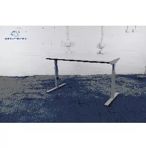 Bureau | Jong gebruikt | Zilvergrijs T-poot frame | Wit blad