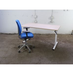 Bureau | Tweedehands | Eiken blad | Wit T-poot frame | 160x80 cm | Slinger verstelbaar| BT436