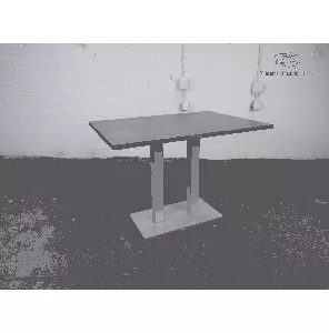 Sidetable | Tweedehands | Donkereiken blad | OT218-1