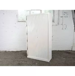 Hoge roldeurkast | Jong gebruikt | 4 legborden | Wit | HK110