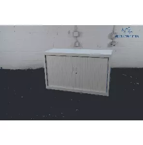 Roldeurkast | Jong gebruikt | Wit | 1 legbord | LK246