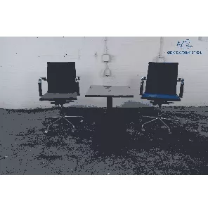 Kantinetafel / bijzettafel | Tweedehands | Kersen blad | Zwarte poot | OT295