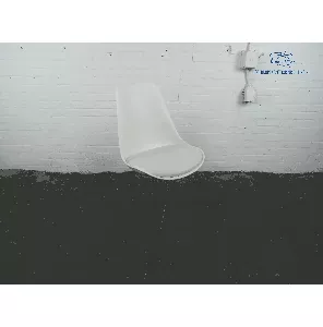 Kantinestoel | Gebruikt | Witte kuip | Design onderstel | KS234