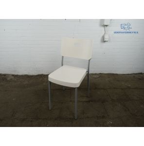 Kantinestoel | Tweedehands | Wit | Zilvergrijs frame | KS236