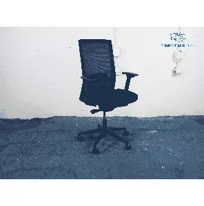 Bureaustoel | Jong gebruikt | Zwart | Mesh rug | BS150