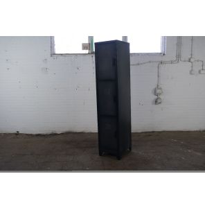 Opbergkast/ locker | Tweedehands | Antarciet | 3 deurtjes | Magneetsluiting | OK272