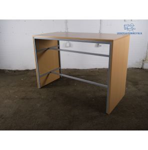 Statafel / hoge tafel | Tweedehands |  Beuken blad | Zilvergrijs frame | OT252