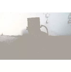 Ahrend | Vergaderstoel | Tweedehands | Zwart sledeframe | Teracotta gestoffeerd | Met armleggers | VS361