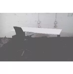 Bureau | Tweedehands | Witte blad | Zwart frame/ zijwangen | BT469