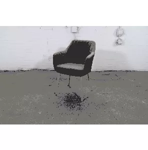 Wachtkamer stoel | Tweedehands | Rood gestoffeerd | Houten poten | OS269