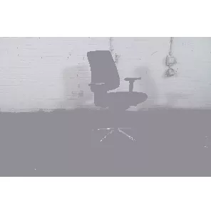 Almachair | Bureaustoel | Tweedehands | Zwart gestofeerd | Gepolijst aluminium frame | BS371