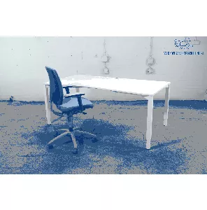 Febru | Cocpit bureau | Tweedehands | Wit blad/ doorvoerdop | Wit frame | BT475