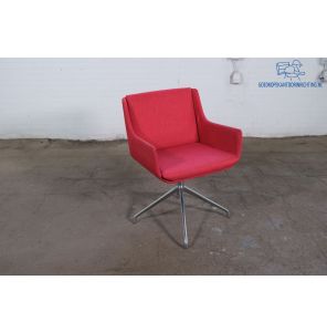 Design |Fauteuil | Tweedehands | Rood gestoffeerd | Gepolijst aluminium draaipoot | OS275