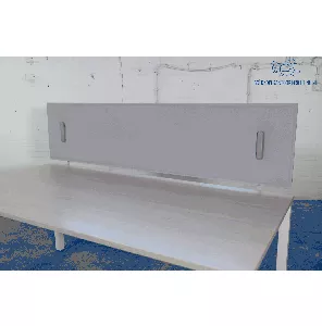 Scheidingswand | Tweedehands | Lichtblauw gestoffeerd | Grijs frame | KI256