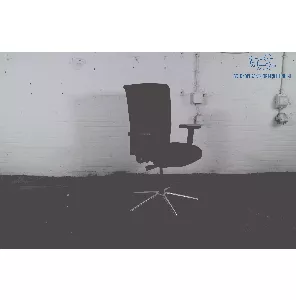 Interstuhl | Bureaustoel | Tweedehands | Zwart gestoffeerd | Verchroomd frame | BS378