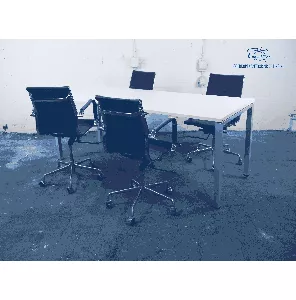 Vergadertafel | Tweedehands | Wit blad | Lichtgrijs frame | VT310